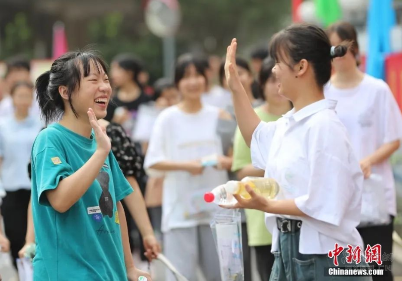 曾经公开互喷的菜鸟京东，还是和好了